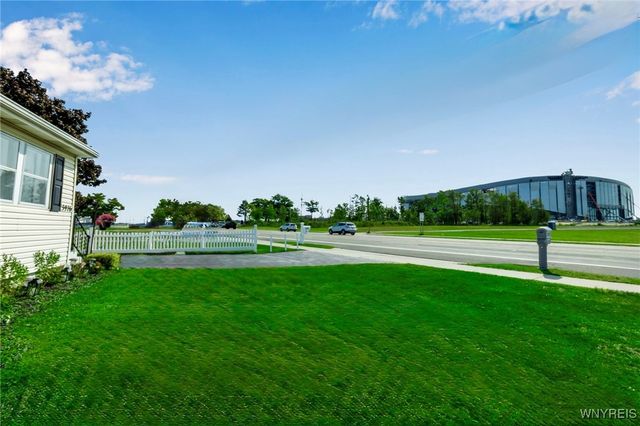 3976 Southwestern Boulevard, Orchard Park, NY 14127