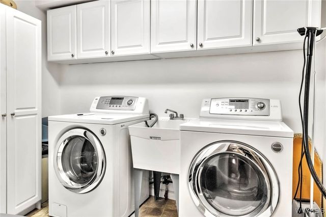 3976 Southwestern Boulevard, Orchard Park, NY 14127