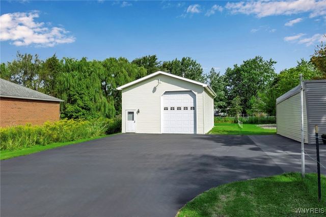 3976 Southwestern Boulevard, Orchard Park, NY 14127