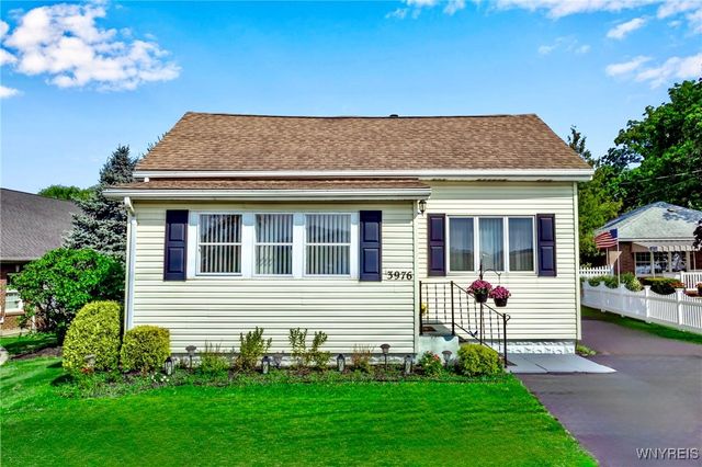 3976 Southwestern Boulevard, Orchard Park, NY 14127