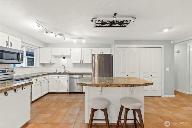 10710 Minterwood Drive NW, Gig Harbor, WA 98329