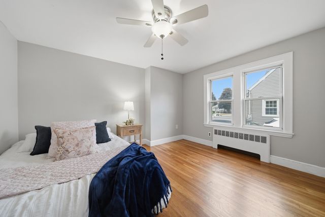 3 Carlton St, Peabody, MA 01960