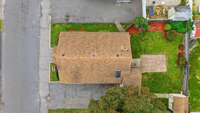 3 Carlton St, Peabody, MA 01960