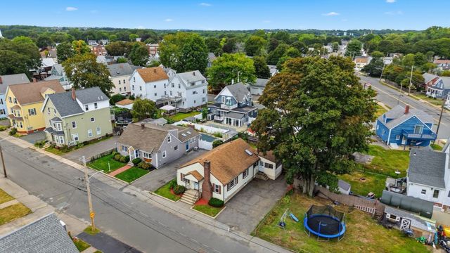 3 Carlton St, Peabody, MA 01960