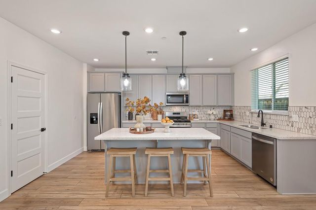 5030 Wolfberry Way, Roseville, CA 95747