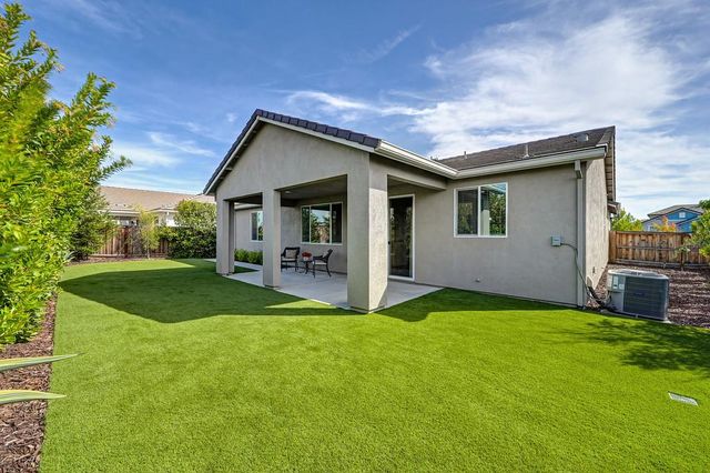 5030 Wolfberry Way, Roseville, CA 95747