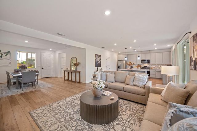 5030 Wolfberry Way, Roseville, CA 95747
