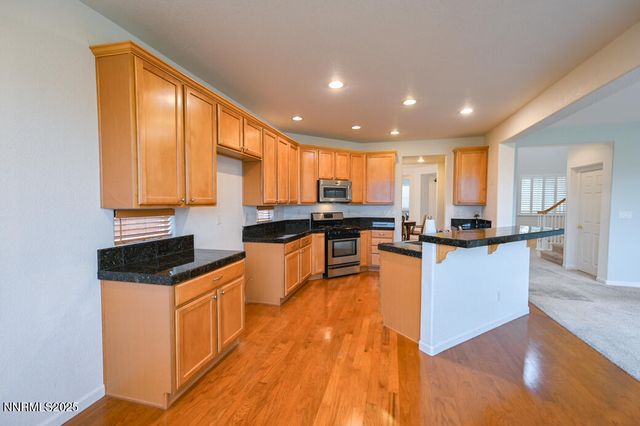 812 Ballybunion Drive, Dayton, NV 89403