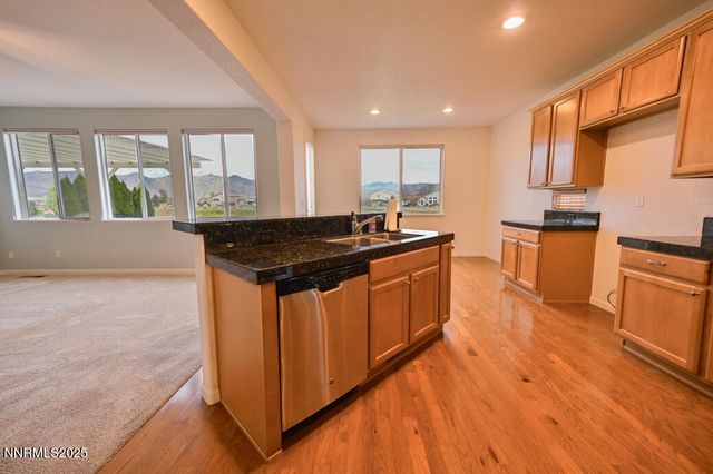 812 Ballybunion Drive, Dayton, NV 89403