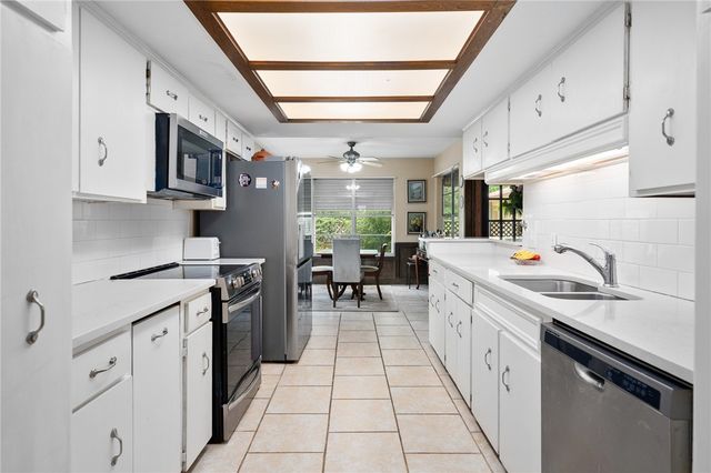 1965 Chandler Pl, Ingleside, TX 78362