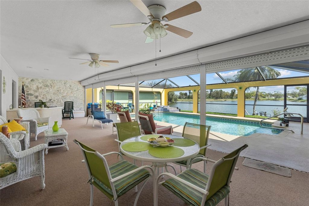 Image 24 of property listing at 1932 PEBBLE BEACH COURT, Venice, FL 34293