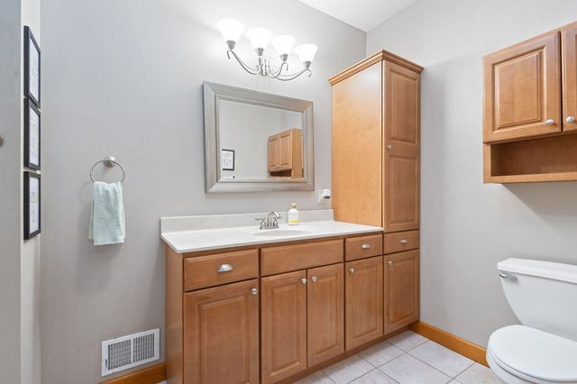 2776 W Hogan Avenue, La Porte, IN 46350