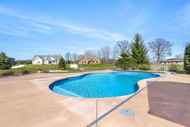 2776 W Hogan Avenue, La Porte, IN 46350