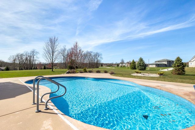 2776 W Hogan Avenue, La Porte, IN 46350