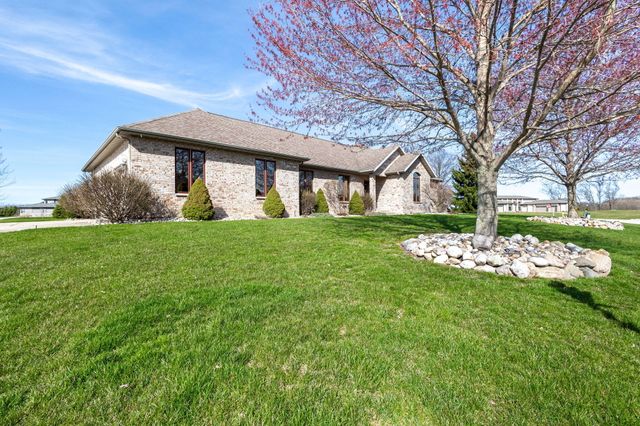 2776 W Hogan Avenue, La Porte, IN 46350