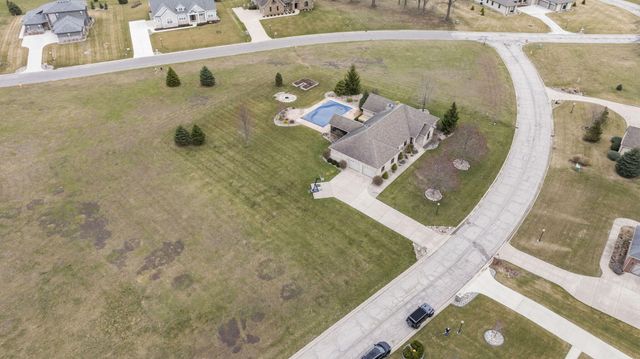 2776 W Hogan Avenue, La Porte, IN 46350