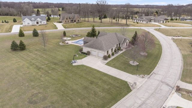 2776 W Hogan Avenue, La Porte, IN 46350