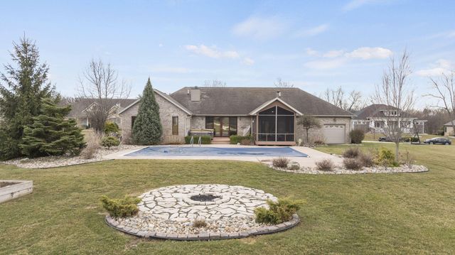 2776 W Hogan Avenue, La Porte, IN 46350