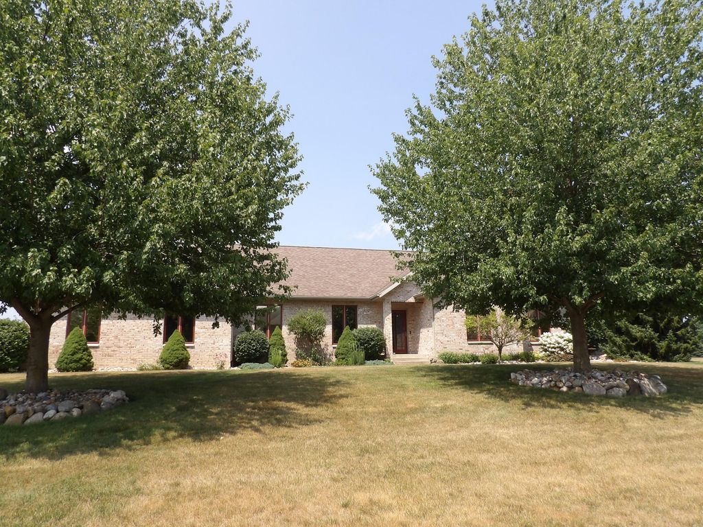 2776 W Hogan Avenue, La Porte, IN 46350