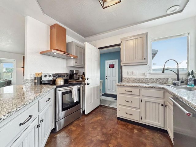 57816 Saratoga Avenue, Yucca Valley, CA 92284