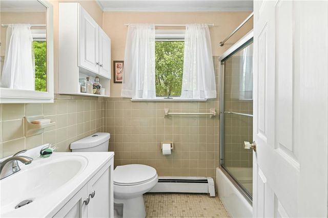 4253 Biddeford Circle, Buckingham, PA 18902