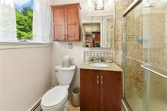 4253 Biddeford Circle, Buckingham, PA 18902