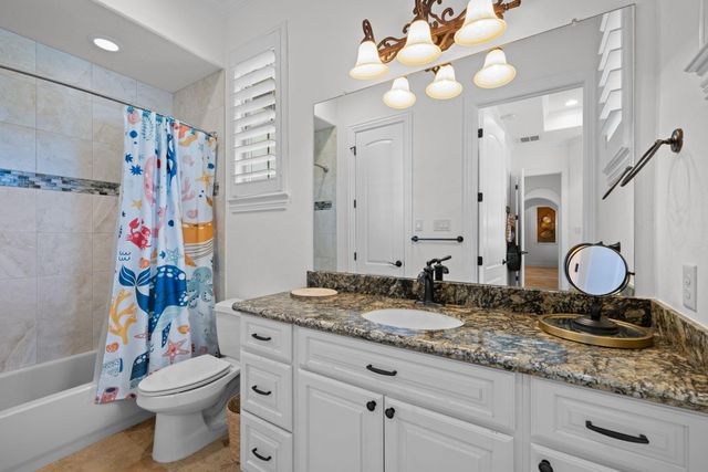 58 Shadow Creek Ridge Drive, Spring, TX 77389