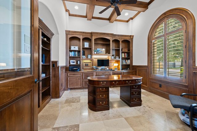 58 Shadow Creek Ridge Drive, Spring, TX 77389