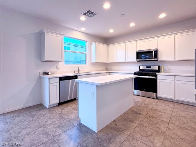 2216 Mystic Wave Road, North Las Vegas, NV 89031