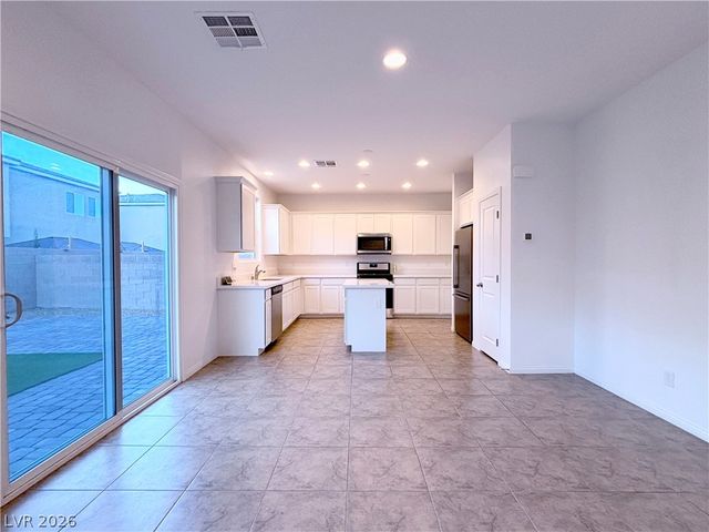 2216 Mystic Wave Road, North Las Vegas, NV 89031