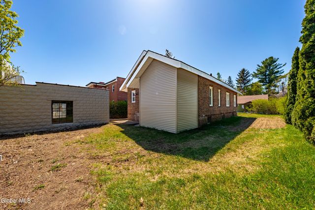 39 Taft Avenue, Albany, NY 12203