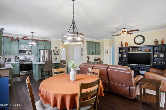 120 Schoolview Drive, Rocky Point, NC 28457