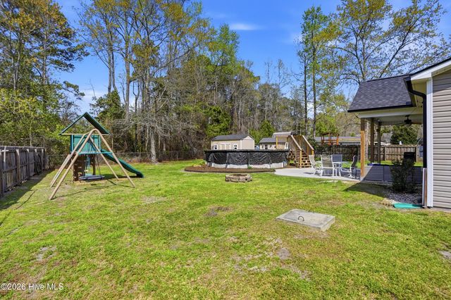 120 Schoolview Drive, Rocky Point, NC 28457