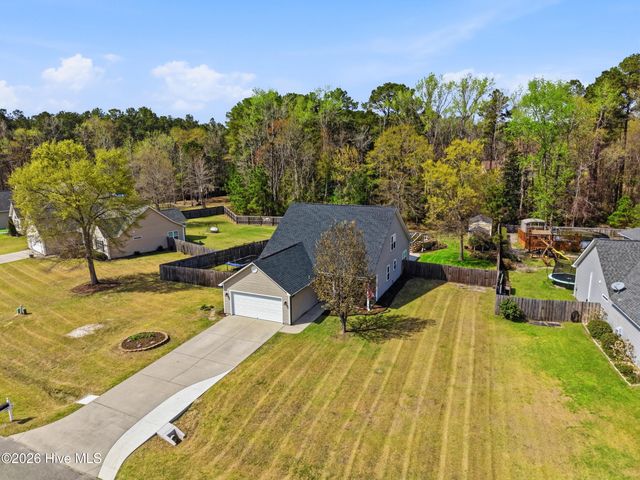 120 Schoolview Drive, Rocky Point, NC 28457