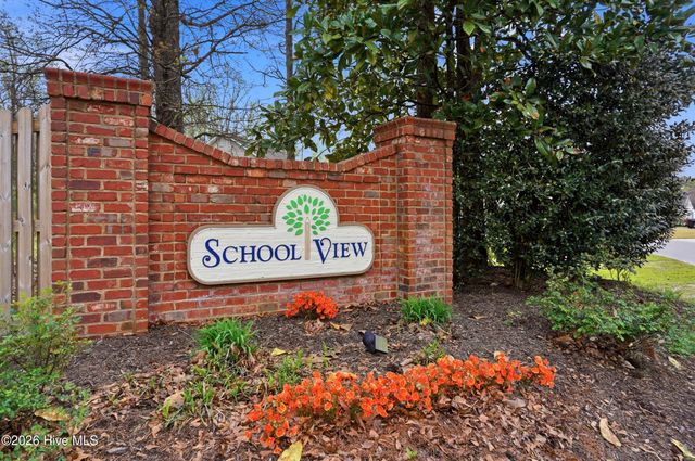 120 Schoolview Drive, Rocky Point, NC 28457