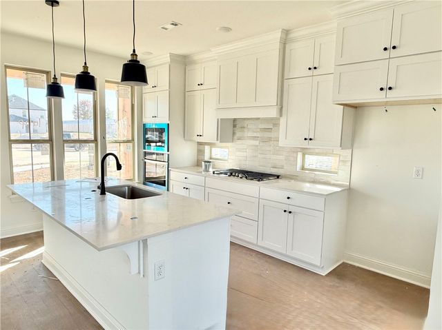 4900 SW Juneberry Street, Bentonville, AR 72713