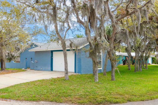 566 W Tropic Way, St Augustine, FL 32080