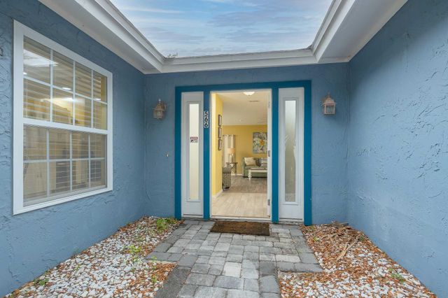 566 W Tropic Way, St Augustine, FL 32080