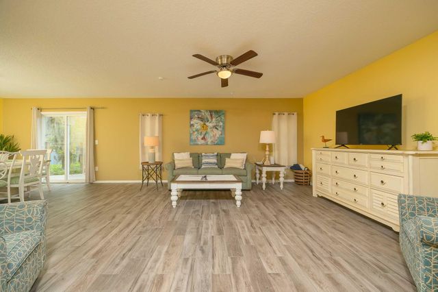 566 W Tropic Way, St Augustine, FL 32080