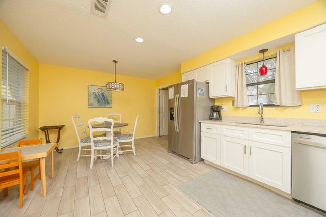 566 W Tropic Way, St Augustine, FL 32080