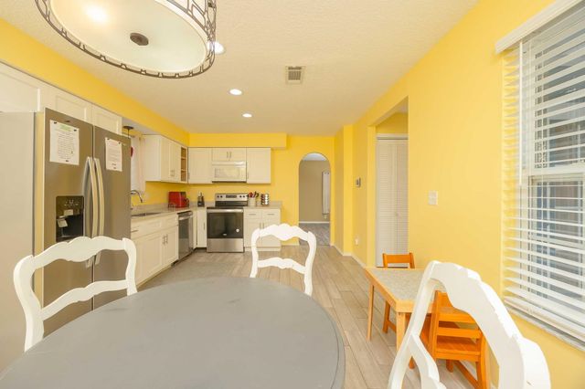 566 W Tropic Way, St Augustine, FL 32080