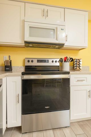 566 W Tropic Way, St Augustine, FL 32080