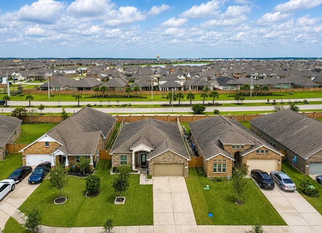 2507 Galley Ridge Drive, Texas City, TX 77568