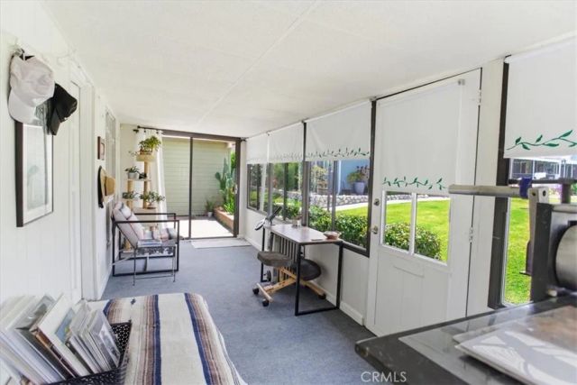 19203 Avenue Of The Oaks, C, Newhall, CA 91321