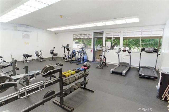 19203 Avenue Of The Oaks, C, Newhall, CA 91321