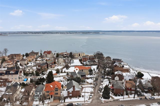 3343 Agar Place, Bronx, NY 10465