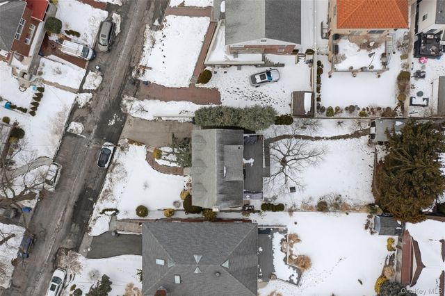 3343 Agar Place, Bronx, NY 10465