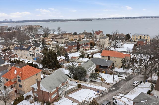 3343 Agar Place, Bronx, NY 10465