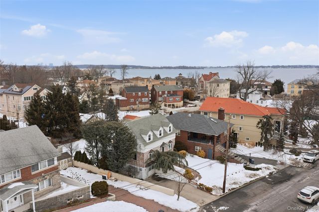 3343 Agar Place, Bronx, NY 10465