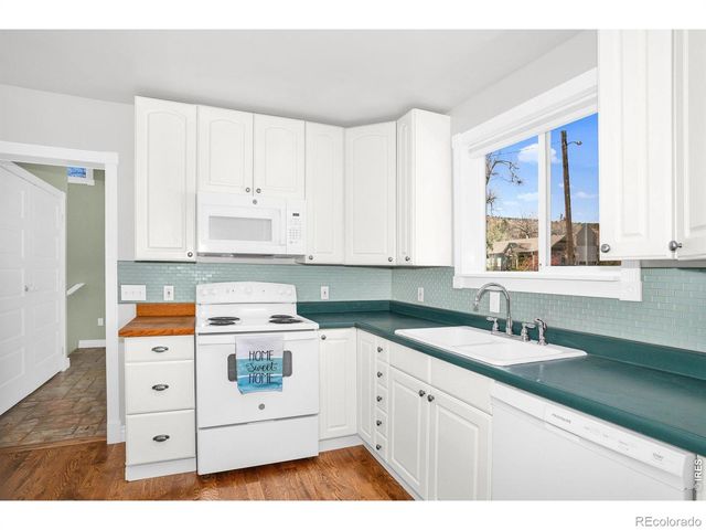 421 Stickney Avenue, Lyons, CO 80540